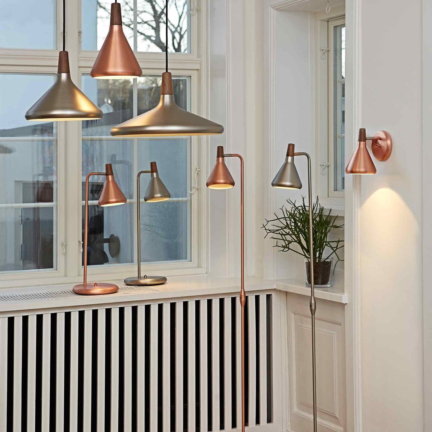 The Oslo Pendant | Natural Wood & Metal Ceiling Light for Modern Dining Rooms
